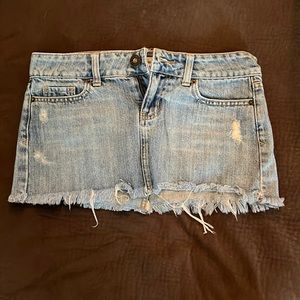 Nollie jean skirt. Juniors